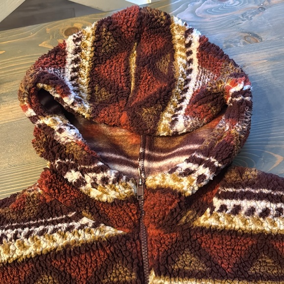 *SOLD* Wrangler Retro Aztec print soft and comfy Sherpa half zip - Picture 3 of 6